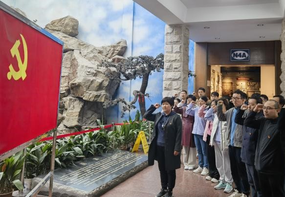 1713520335582422.jpg 1713520335582422.jpg