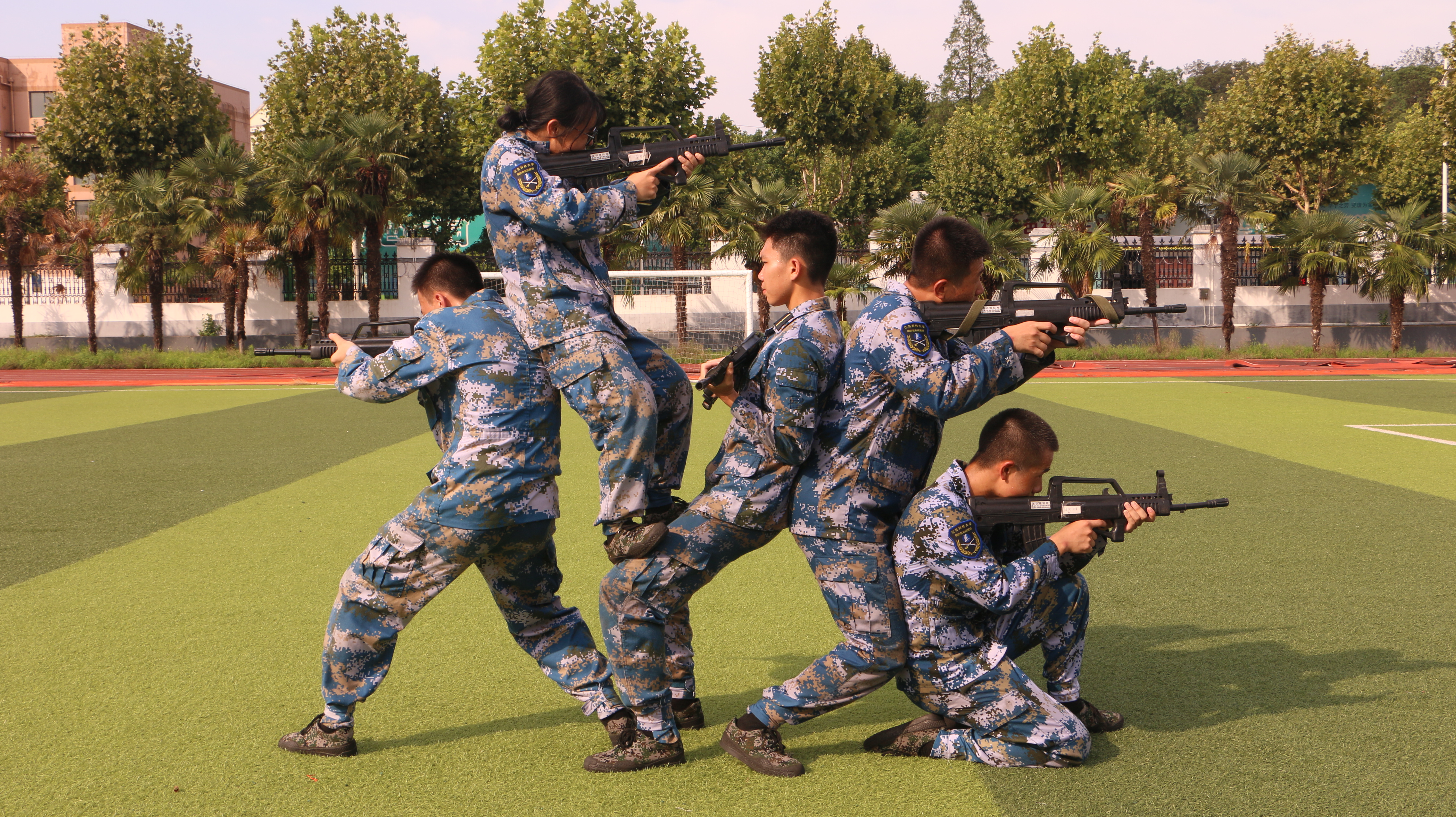 军事技巧训练.JPG