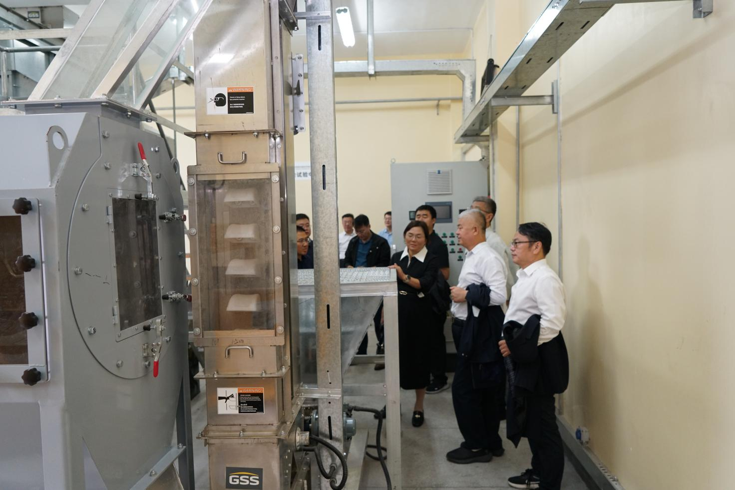 1760490375335735.png 图片1.png