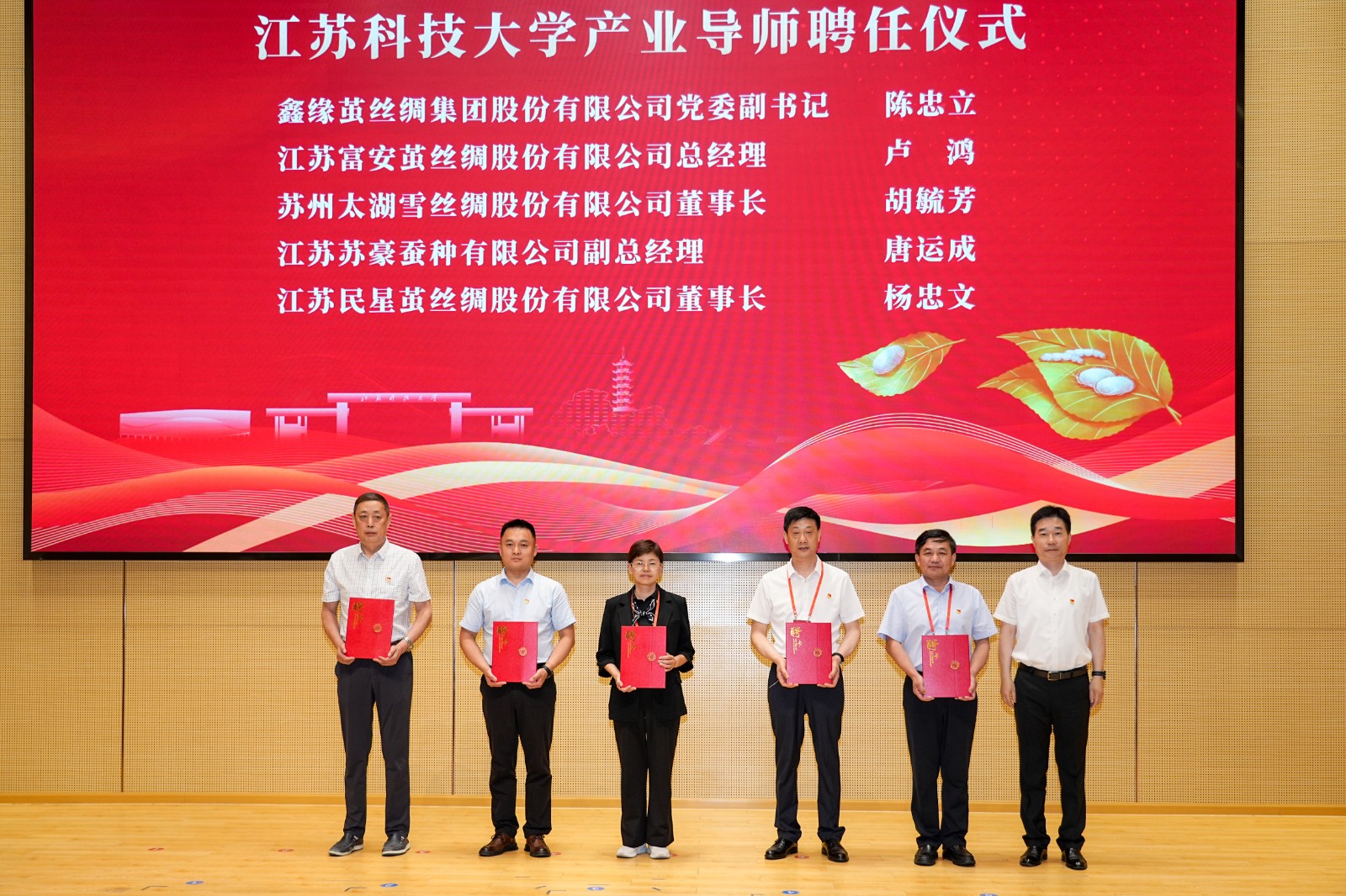 1749608137906881.jpg 1749608137906881.jpg