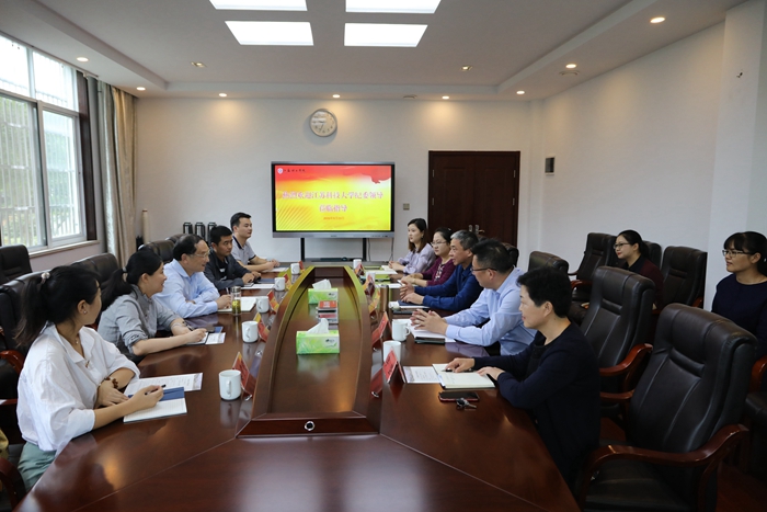 1601260052704870.jpg 1江苏理工学院调研.jpg